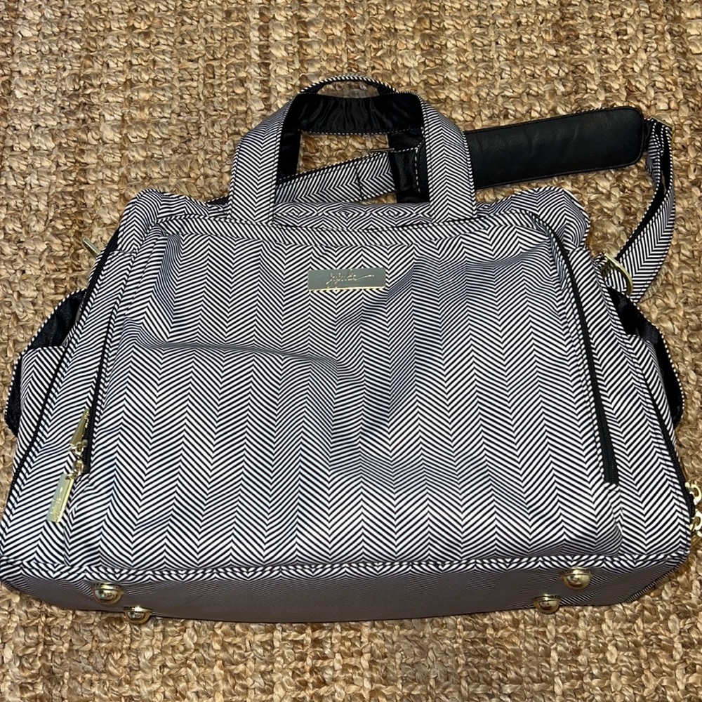 Jujube Be Prepared Diaper Bag queen of the Nile print
